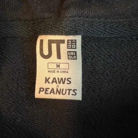 Uniqlo Peanuts X Kaws Hoodie Sweatshirt - Picture 5 of 7